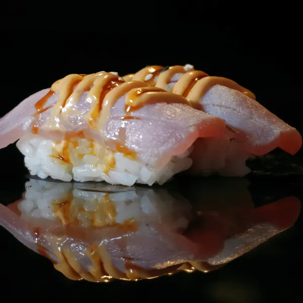 NIKIRI Atún flambeado,mayonesa picante, teriyaki (2u)