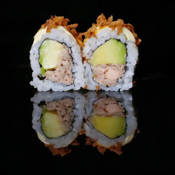 Salmón cocido, aguacate, mayonesa, teriyaki, cebolla  (4u)